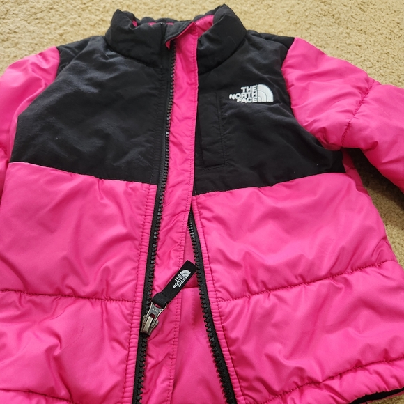 The North Face pink 18-24m jacket - Picture 2 of 8